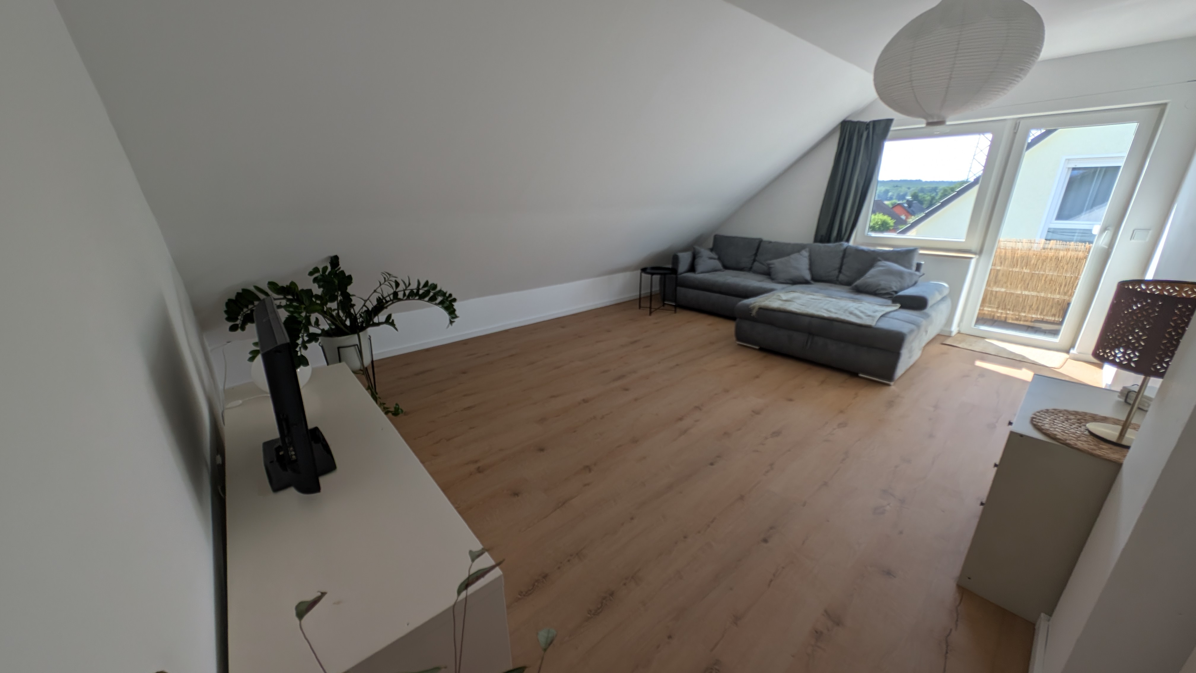 Wohnzimmer mit gemütlicher Einrichtung